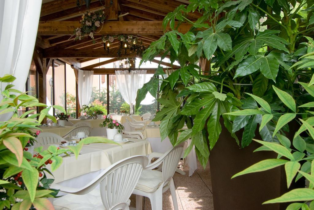 Hotel Ferro Di Cavallo Павулло-нель-Фриньяно Экстерьер фото