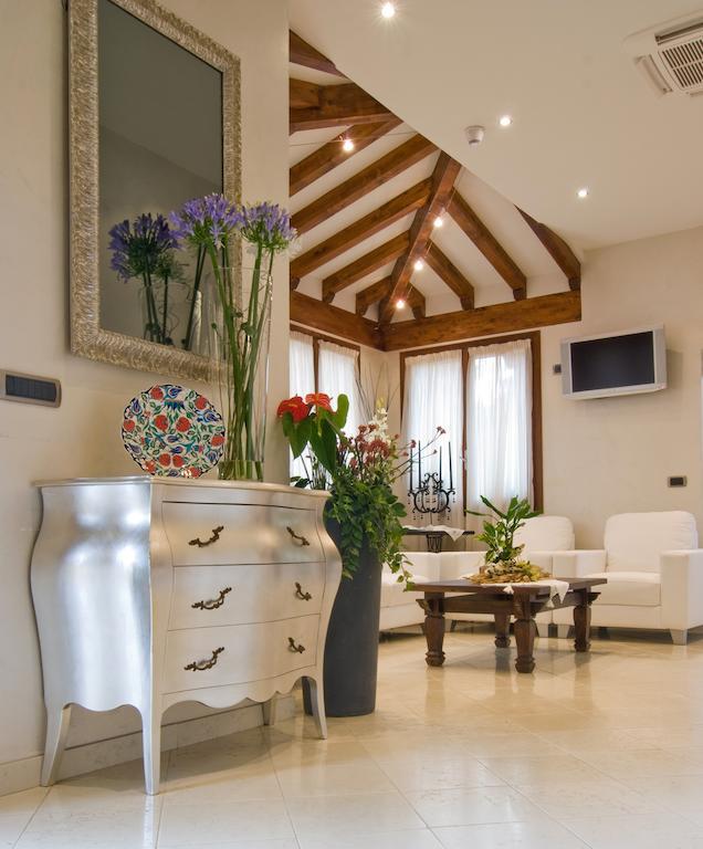 Hotel Ferro Di Cavallo Павулло-нель-Фриньяно Экстерьер фото