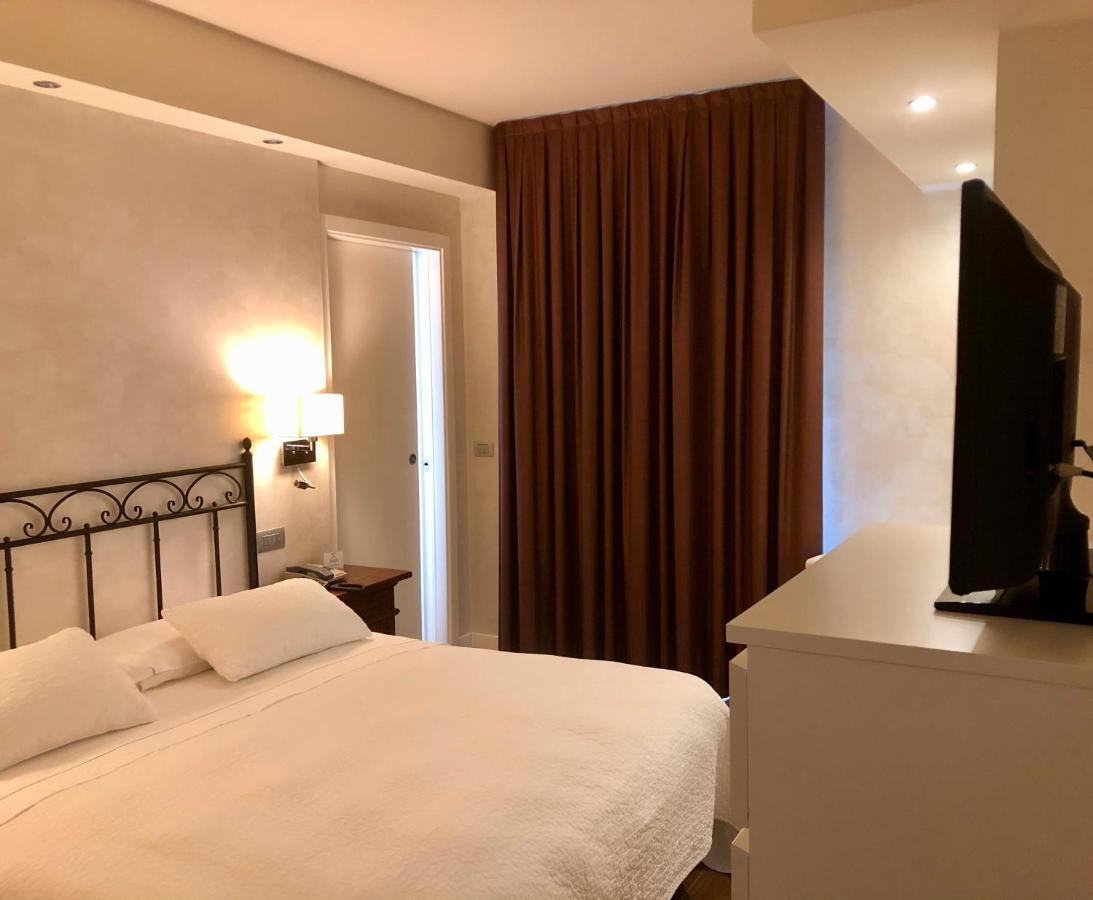 Hotel Ferro Di Cavallo Павулло-нель-Фриньяно Экстерьер фото