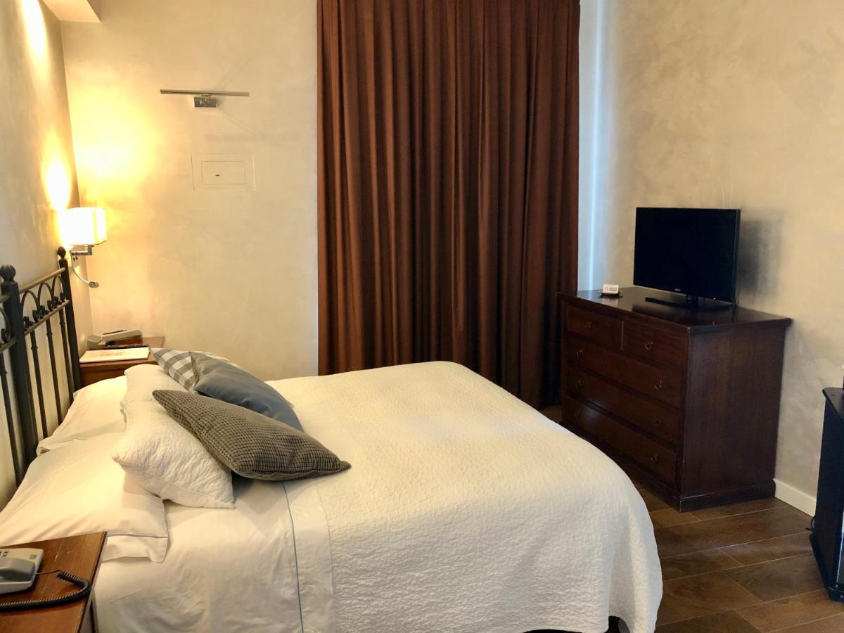 Hotel Ferro Di Cavallo Павулло-нель-Фриньяно Экстерьер фото