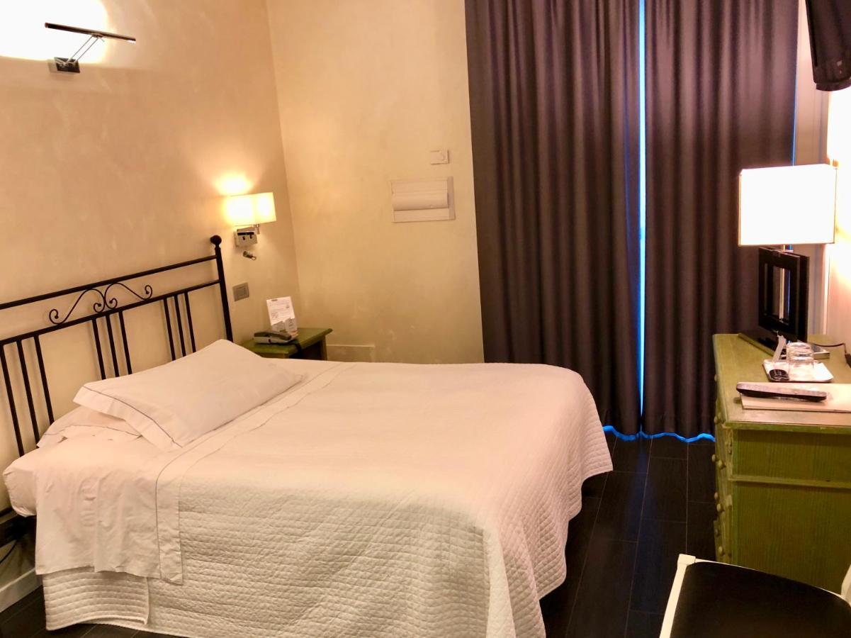 Hotel Ferro Di Cavallo Павулло-нель-Фриньяно Экстерьер фото