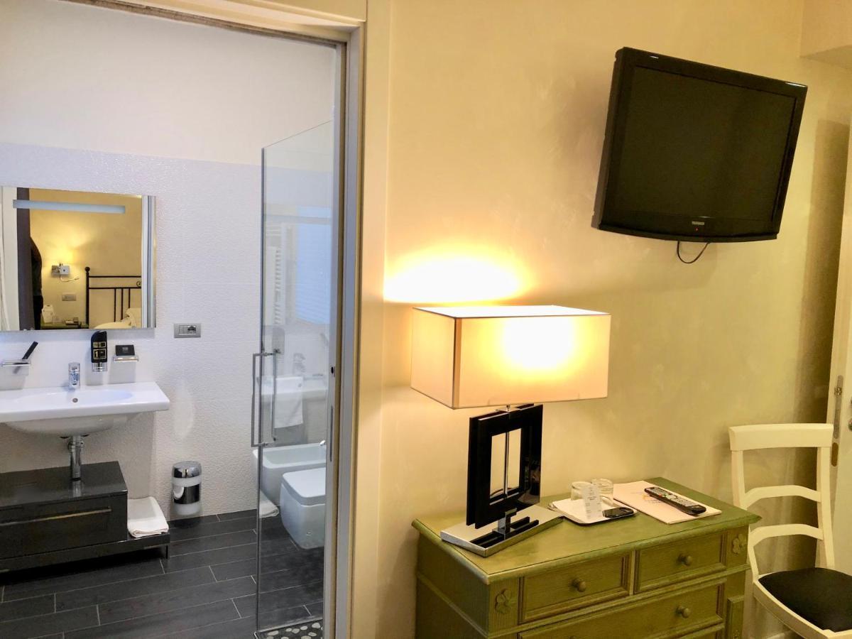 Hotel Ferro Di Cavallo Павулло-нель-Фриньяно Экстерьер фото