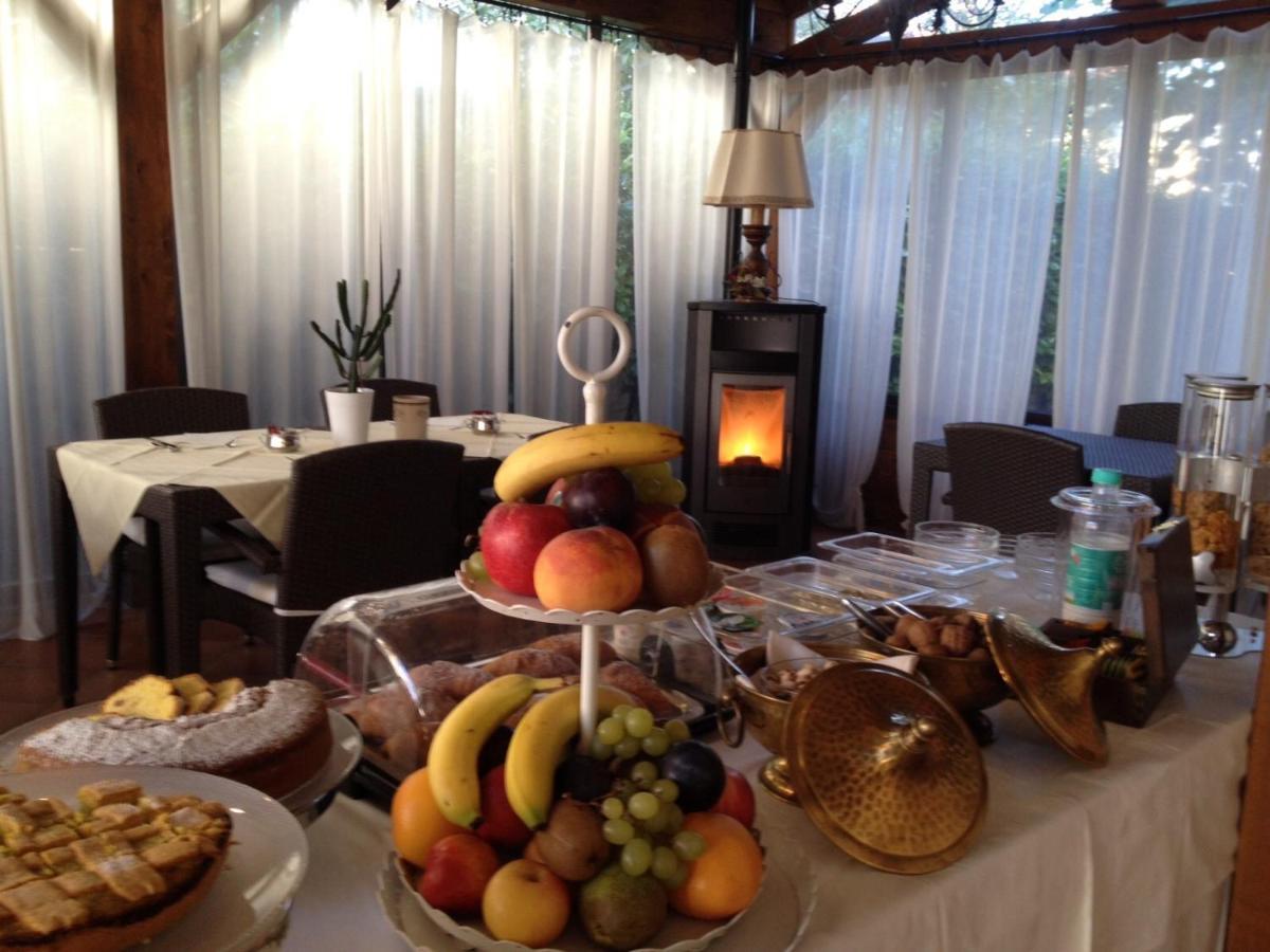 Hotel Ferro Di Cavallo Павулло-нель-Фриньяно Экстерьер фото